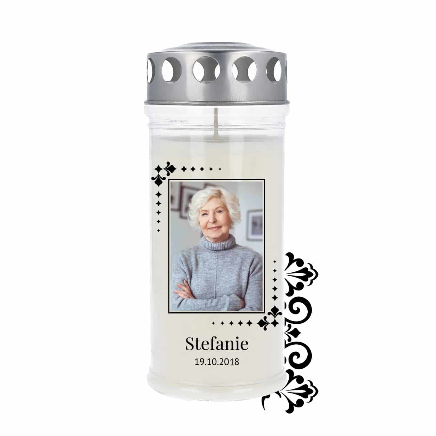 Trauerkerze mit silbernem Deckel individualisierbar und hochwertigem Rand