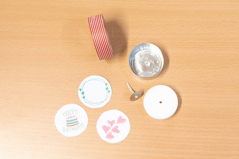 Zutaten für DIY-Bastelidee Teelichter mit Sprüchen
